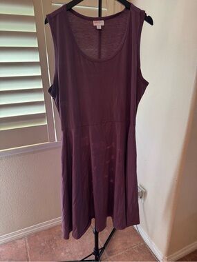 LuLaRoe Sleeveless A-Line Tunic in Plum